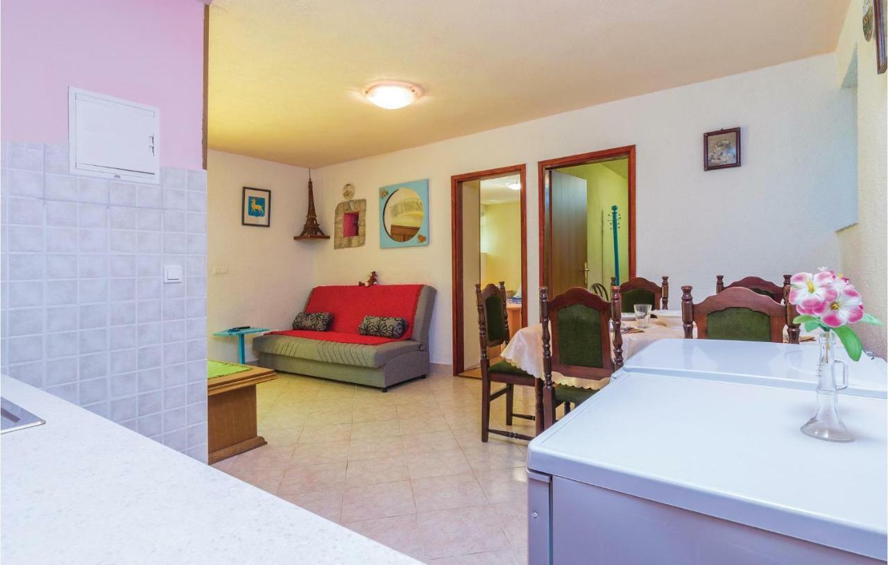 Pet Friendly Apartment In Porec With Wifi Exterior photo